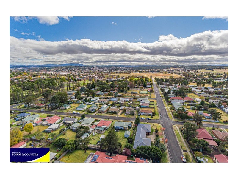 60 Mossman Street, Armidale NSW 2350