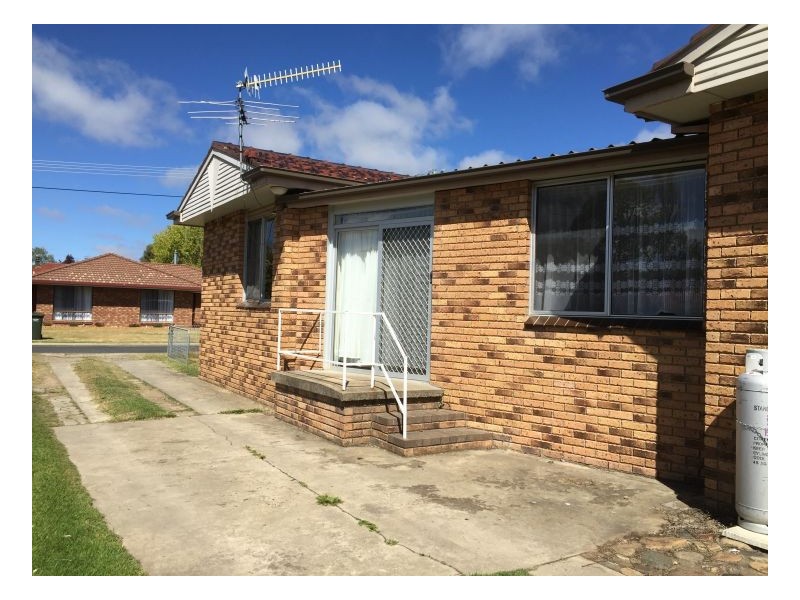 1 Oliver Avenue, Armidale NSW 2350