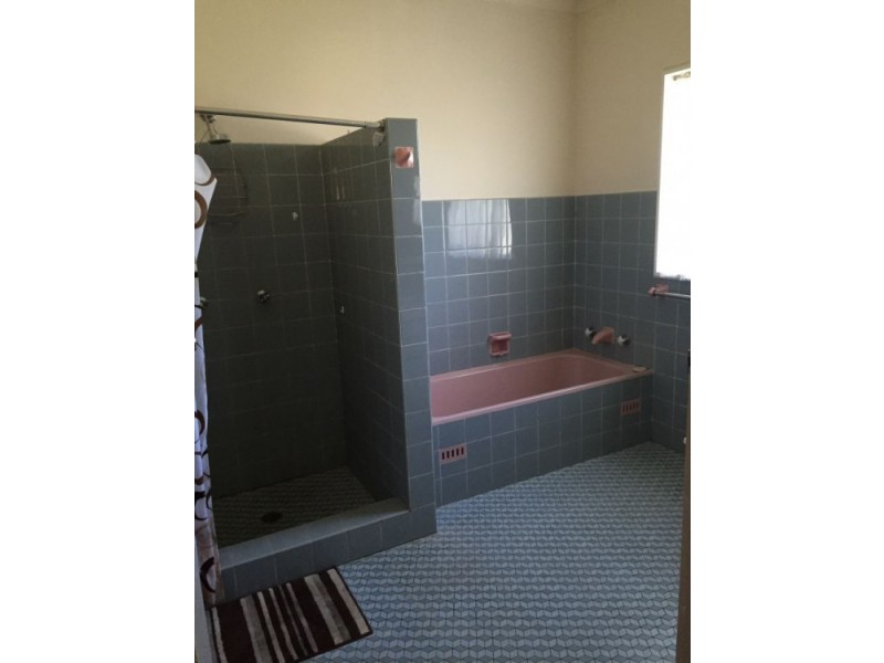 1 Oliver Avenue, Armidale NSW 2350