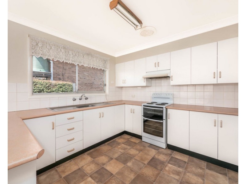 11 Sunset Avenue, Armidale NSW 2350