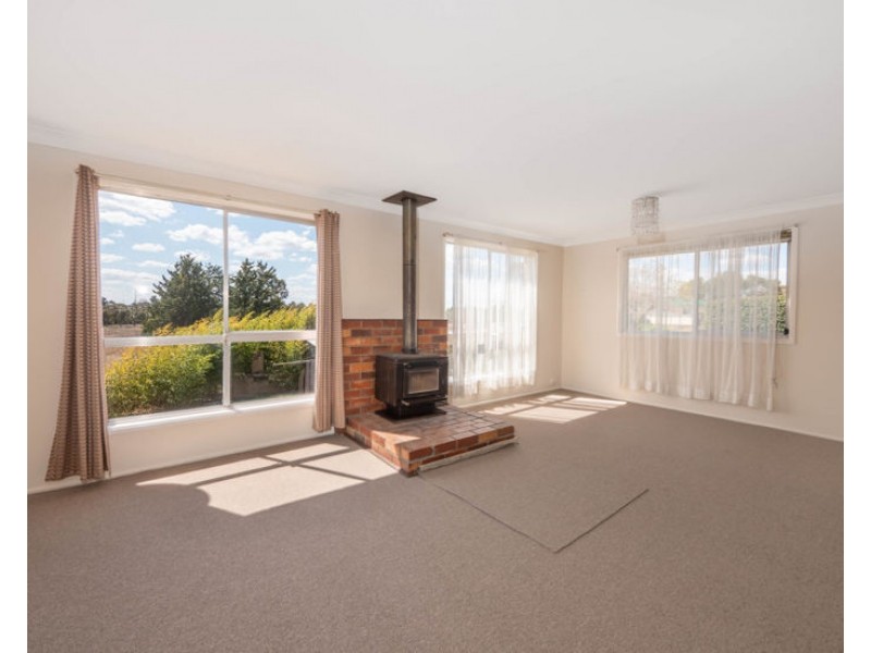 11 Sunset Avenue, Armidale NSW 2350