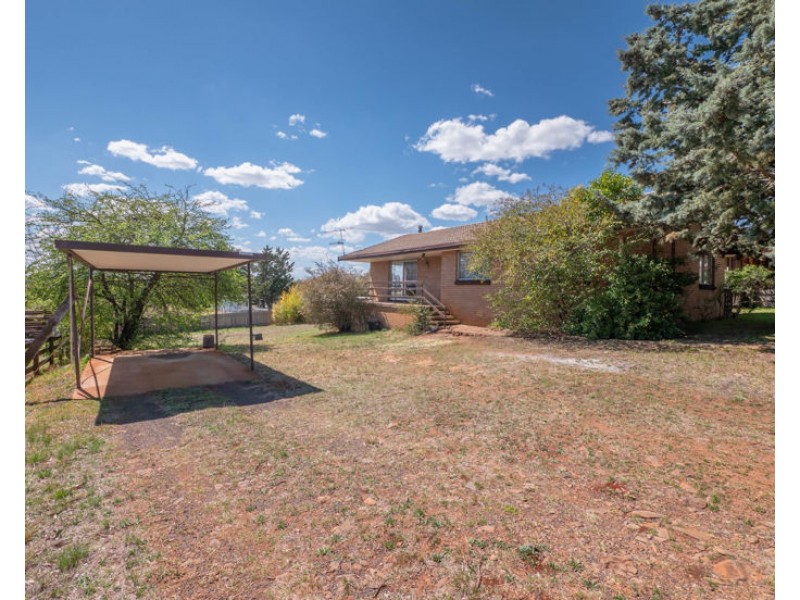 11 Sunset Avenue, Armidale NSW 2350