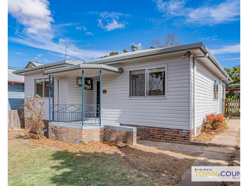 56 Taylor Street, Armidale NSW 2350