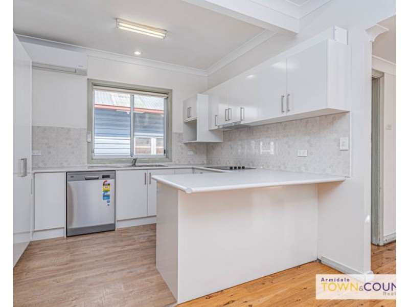 56 Taylor Street, Armidale NSW 2350