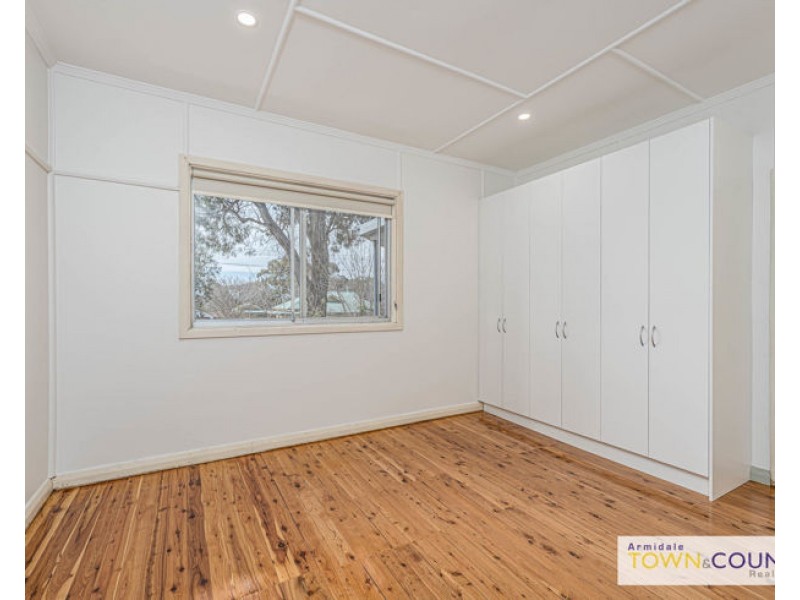 56 Taylor Street, Armidale NSW 2350