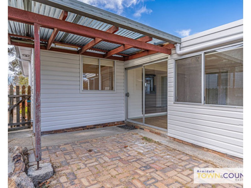 56 Taylor Street, Armidale NSW 2350