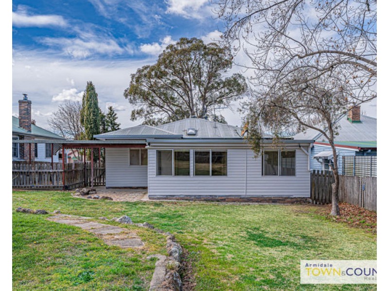 56 Taylor Street, Armidale NSW 2350