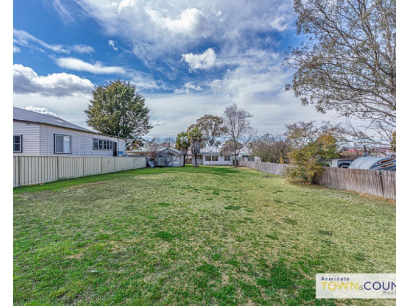 56 Taylor Street, Armidale NSW 2350