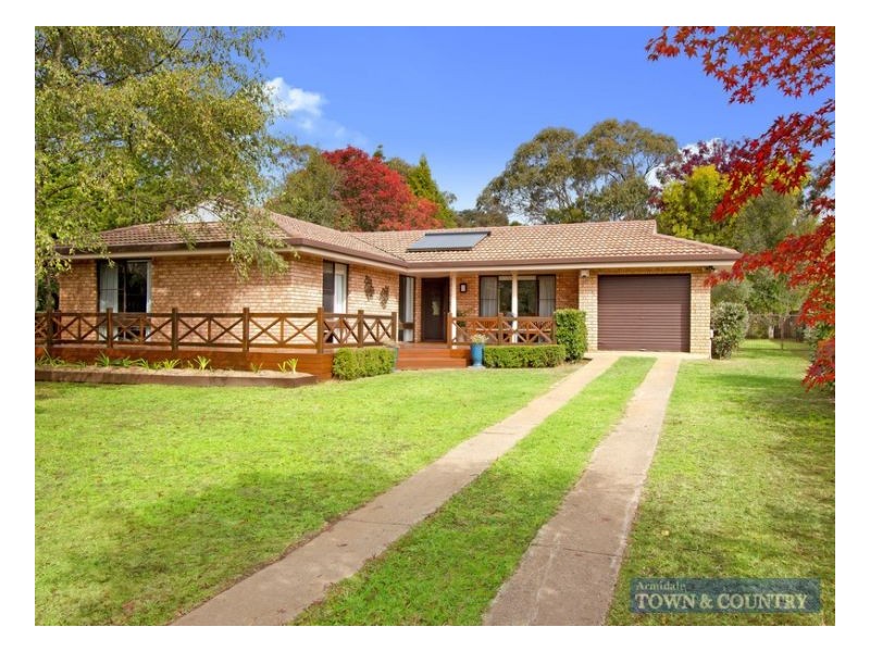 9 Centura Crescent, Armidale NSW 2350