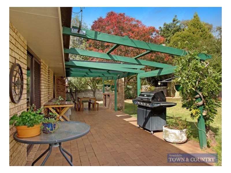 9 Centura Crescent, Armidale NSW 2350