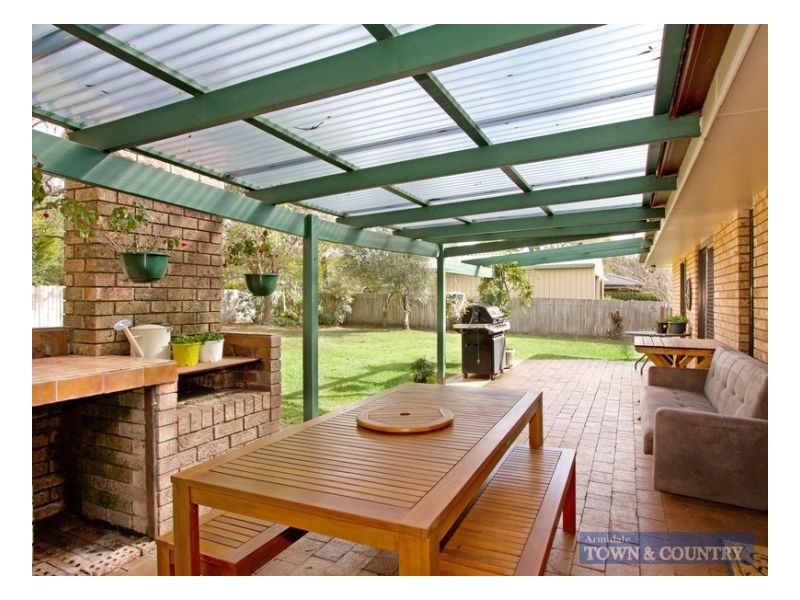 9 Centura Crescent, Armidale NSW 2350