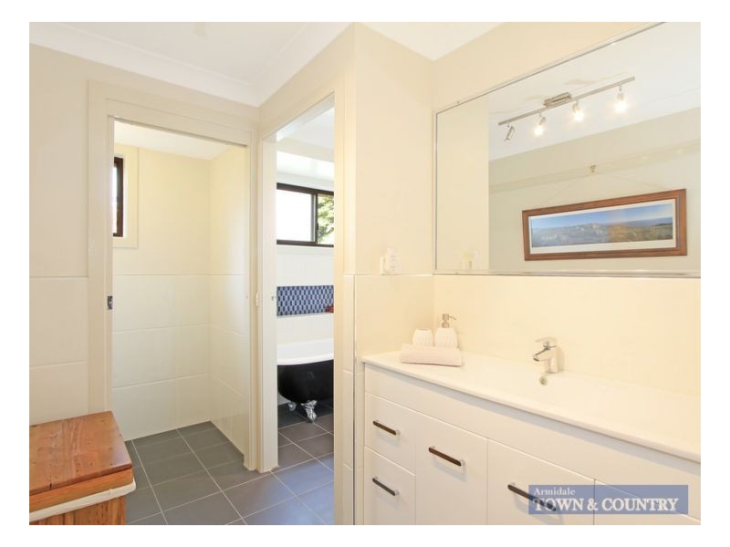 9 Centura Crescent, Armidale NSW 2350