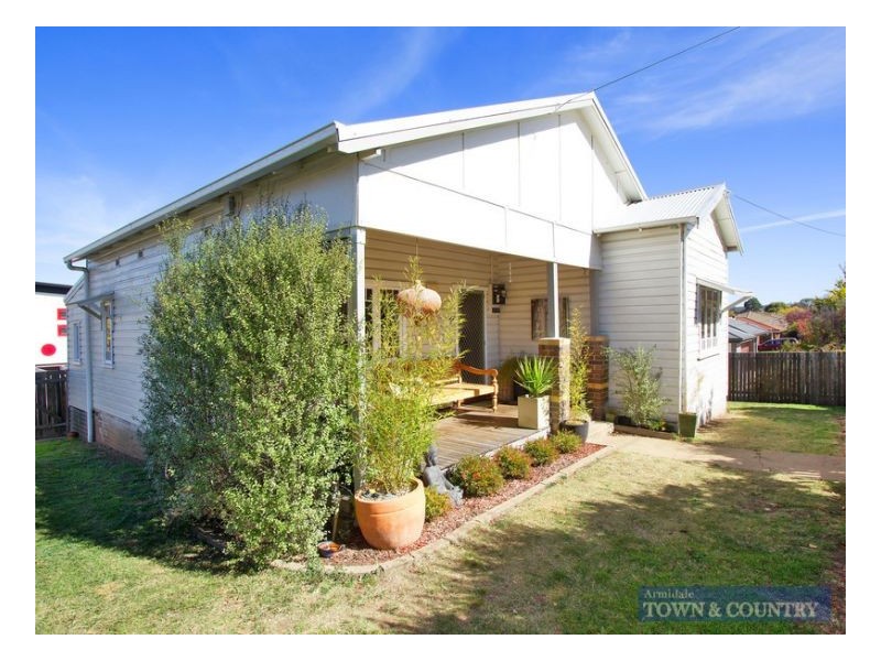 202 Donnelly Street, Armidale NSW 2350