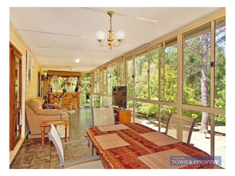 6 Vincent Street, Uralla NSW 2358