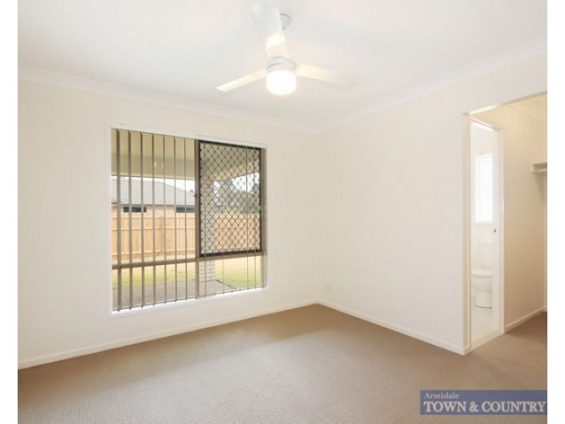 48 Manse Street, Guyra NSW 2365