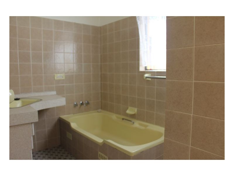12 Bellevue Road, Armidale NSW 2350