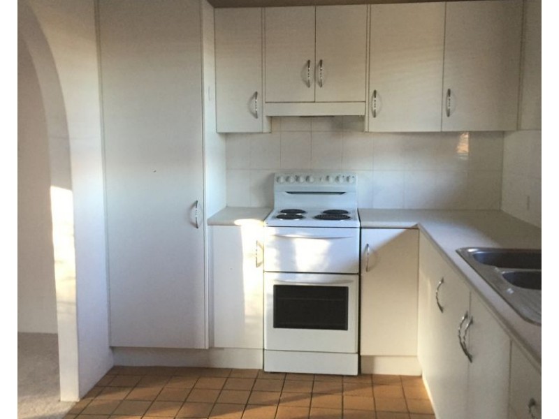 Unit 2/10 Glass Street, Armidale NSW 2350