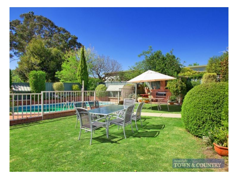 155 Marsh Street, Armidale NSW 2350