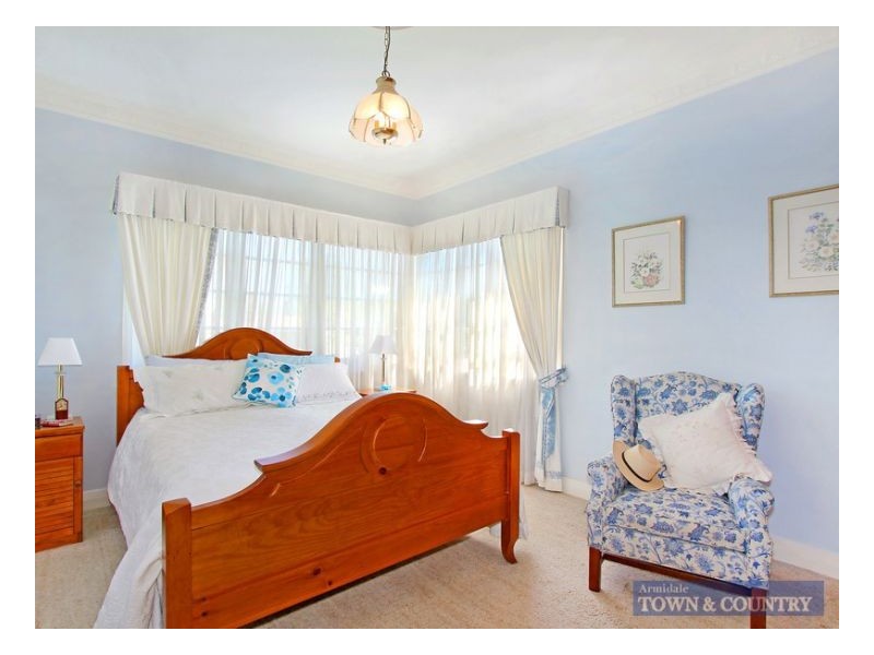 155 Marsh Street, Armidale NSW 2350