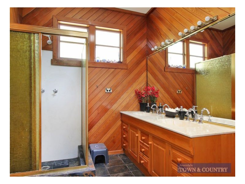 155 Marsh Street, Armidale NSW 2350