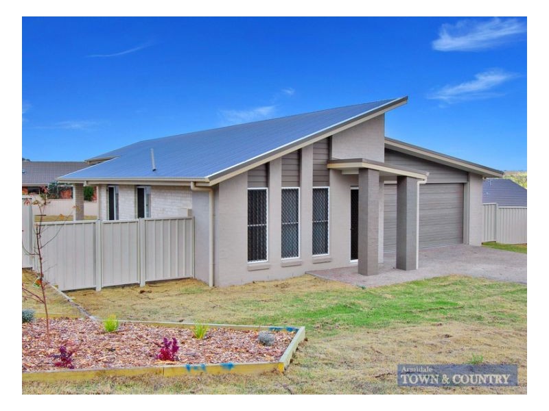 12 Grandview Crescent, Armidale NSW 2350