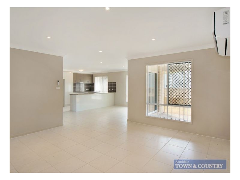 12 Grandview Crescent, Armidale NSW 2350