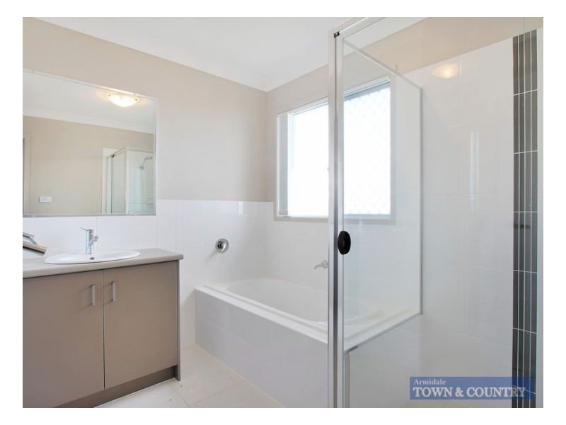 12 Grandview Crescent, Armidale NSW 2350