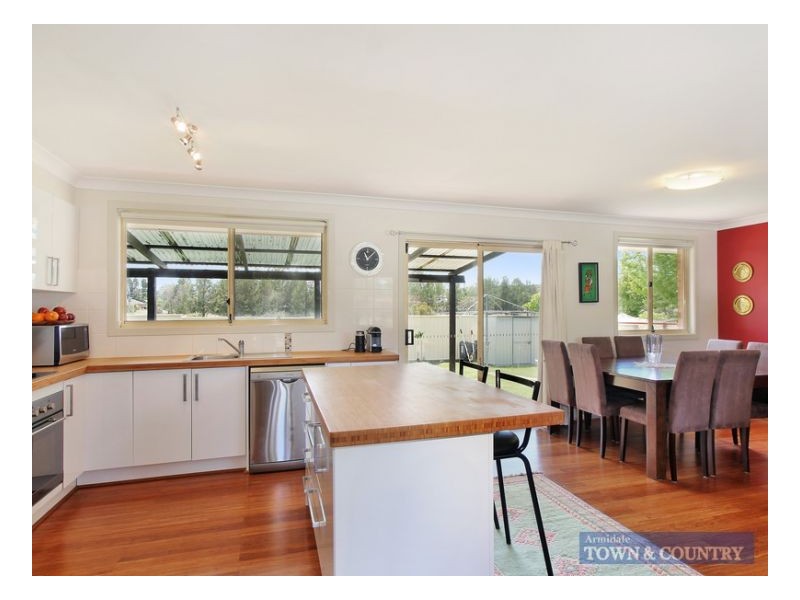 31 Wigan Avenue, Armidale NSW 2350