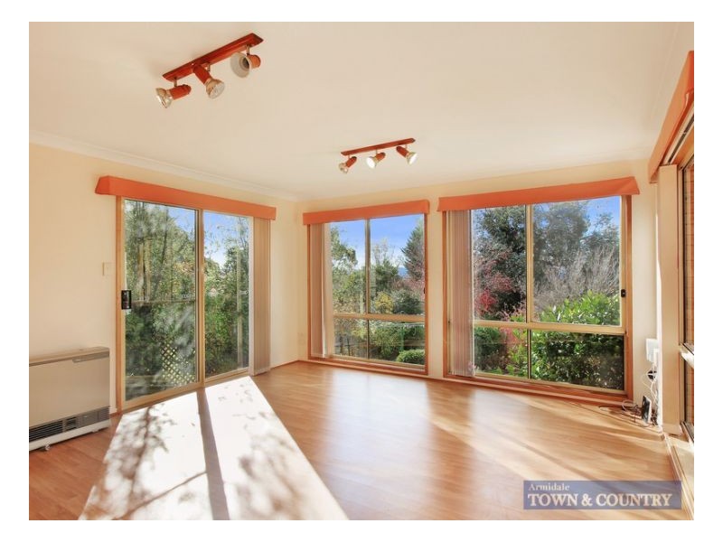 11 Rosecommon Avenue, Armidale NSW 2350