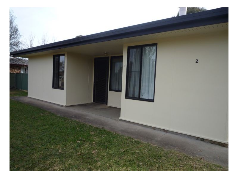 2 Mcintosh Crescent, Armidale NSW 2350