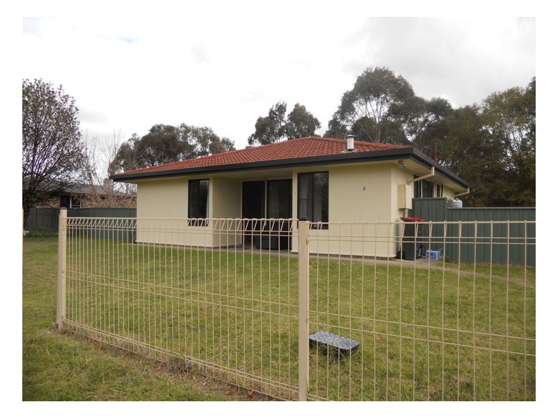 2 Mcintosh Crescent, Armidale NSW 2350