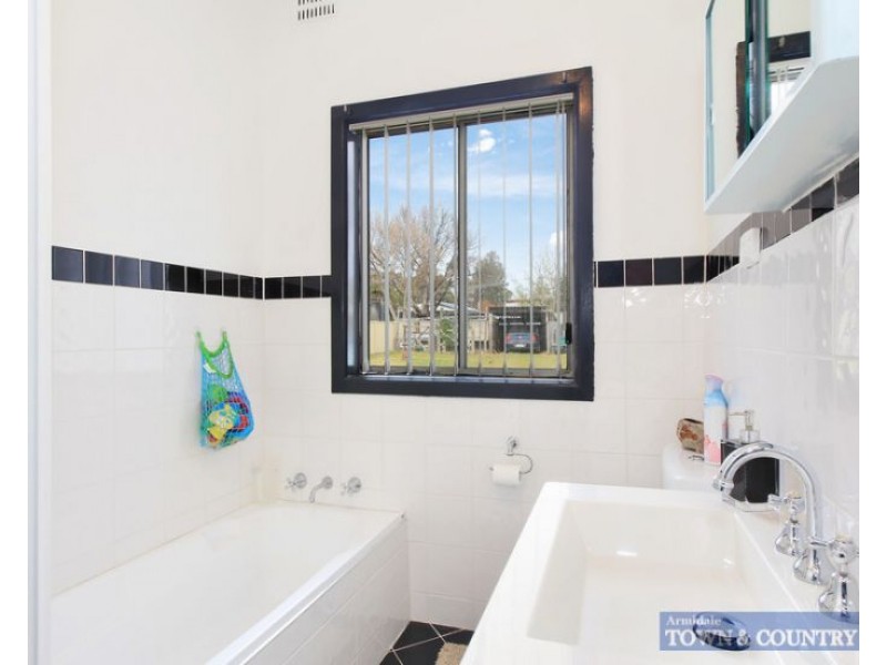 72 Mossman Street, Armidale NSW 2350