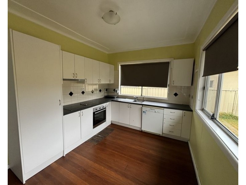 72 Mossman Street, Armidale NSW 2350