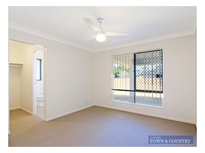 42 Manse Street, Guyra NSW 2365