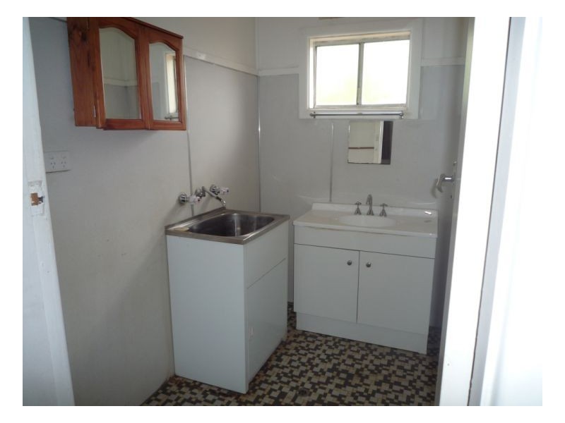 2/60 Niagara Street, Armidale NSW 2350