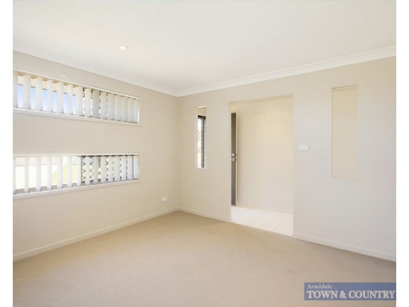 15 Golden Grove, Armidale NSW 2350