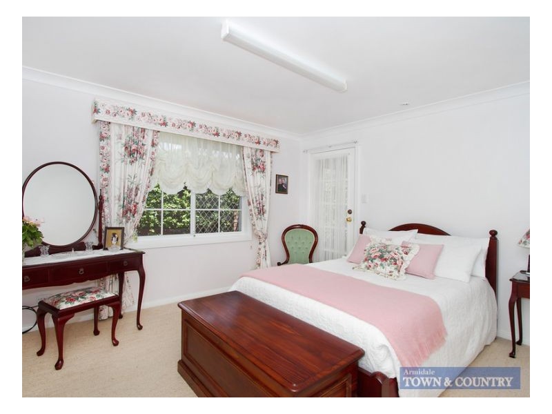 1 Napier Court, Armidale NSW 2350