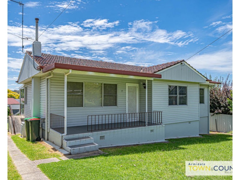 7 Wilson Avenue, Armidale NSW 2350