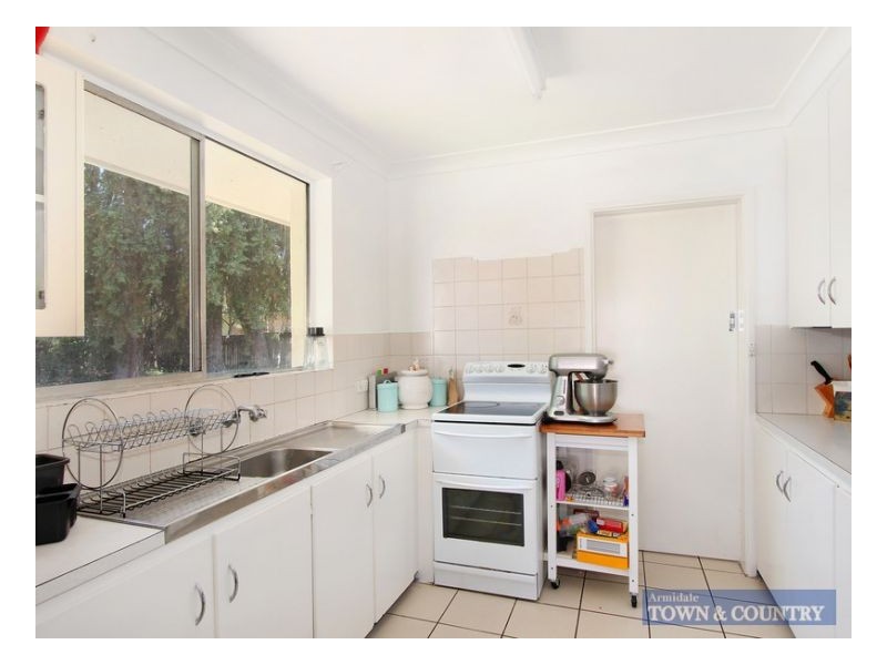 4 Dorothy Avenue, Armidale NSW 2350
