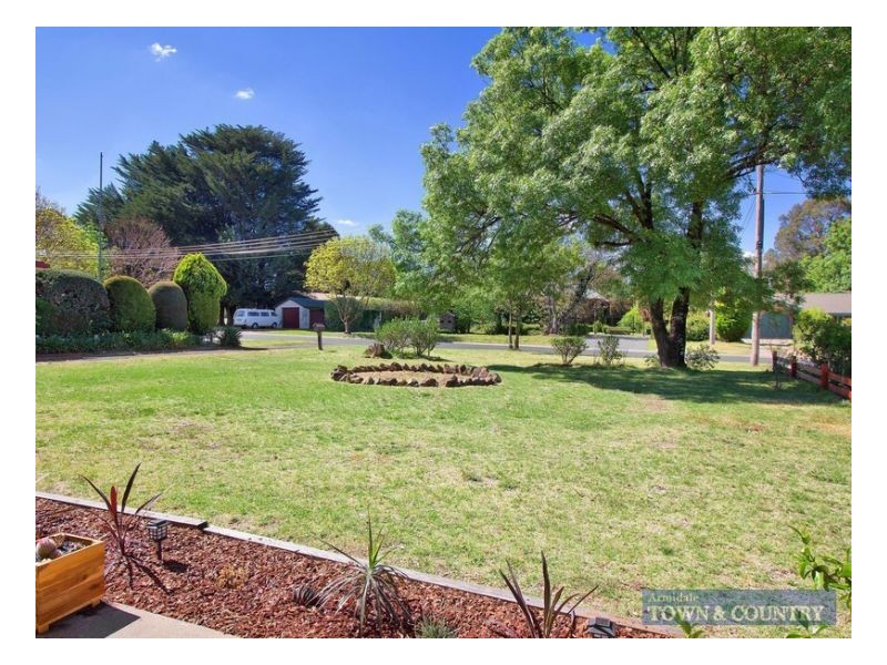 4 Dorothy Avenue, Armidale NSW 2350