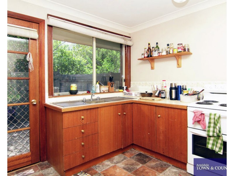 2/16 Napier Court, Armidale NSW 2350