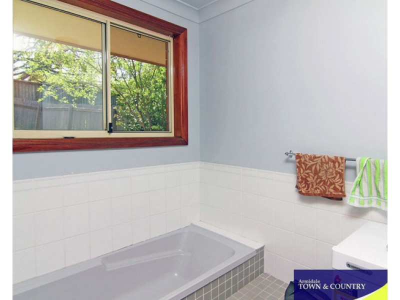 2/16 Napier Court, Armidale NSW 2350