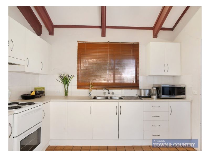 1 & 2/10 Glass Street, Armidale NSW 2350