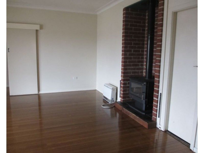 15 Richardson Avenue, Armidale NSW 2350