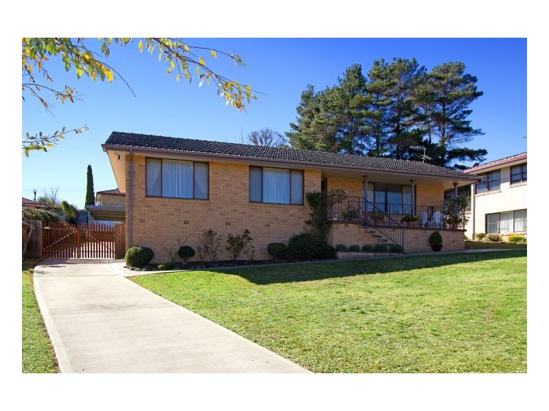 11 Schultz Avenue, Armidale NSW 2350