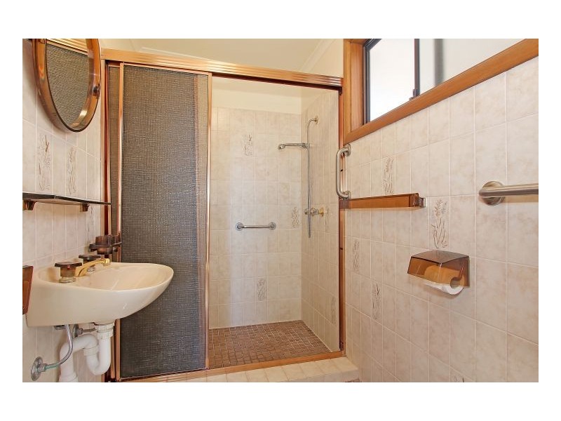 11 Schultz Avenue, Armidale NSW 2350