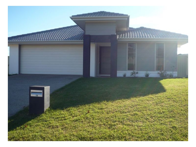 18 Golden Grove, Armidale NSW 2350