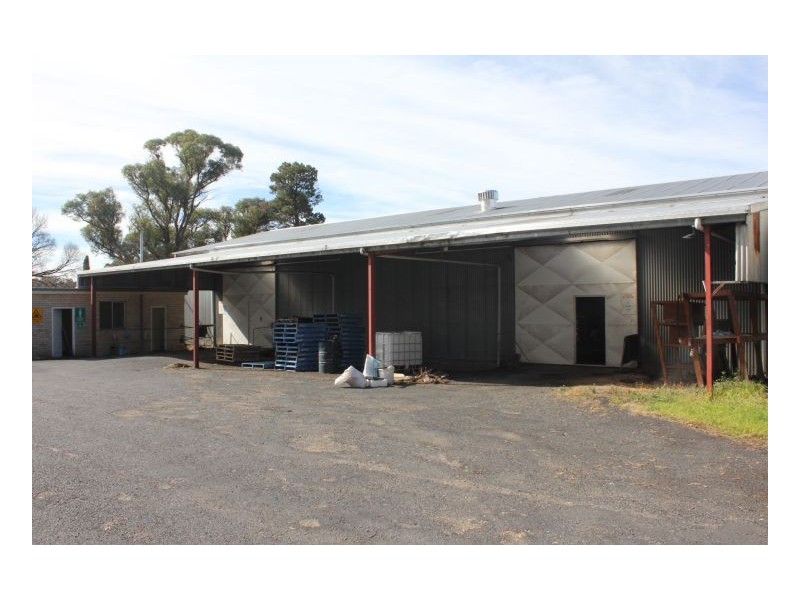 2/213 Barney Street, Armidale NSW 2350