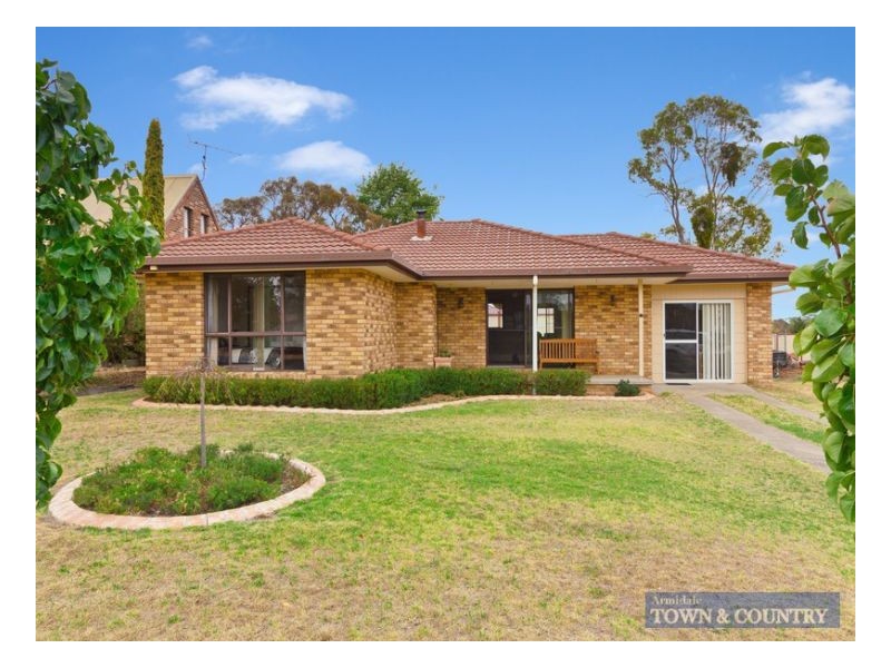 32 Dumaresq Street, Uralla NSW 2358