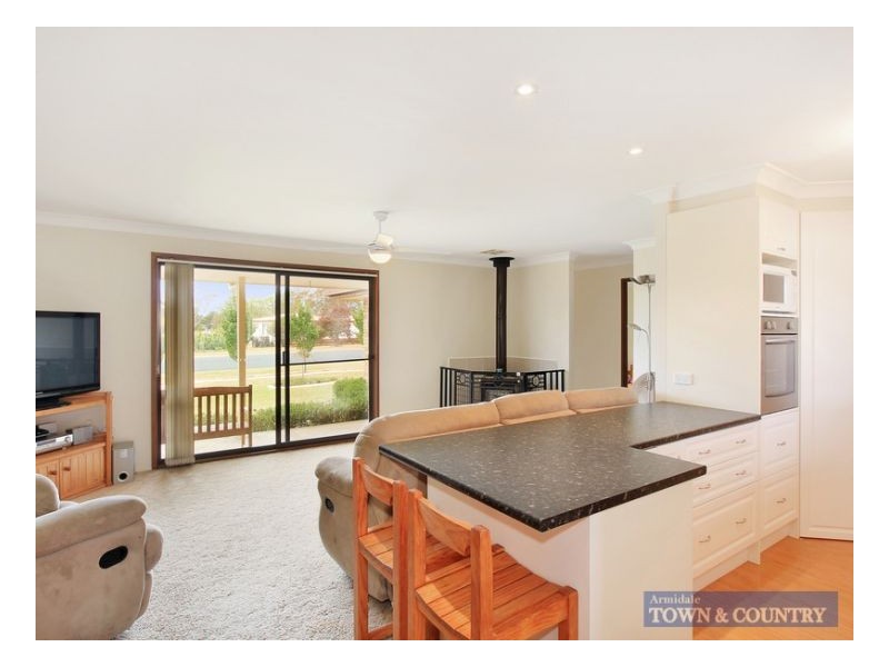 32 Dumaresq Street, Uralla NSW 2358